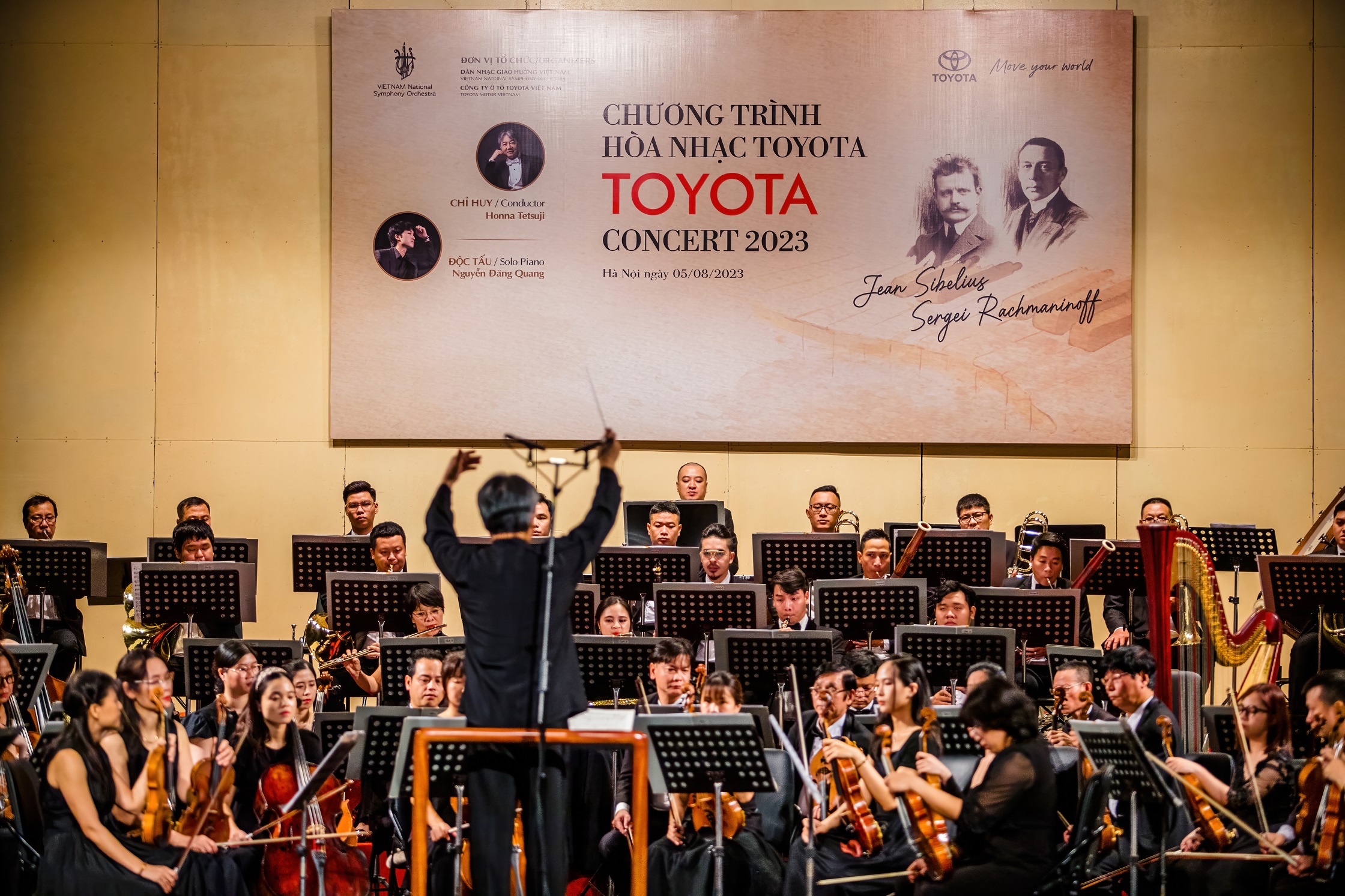  Hòa nhạc Toyota 2023 nhận được sự hưởng ứng nhiệt tình của khán thính giả Hà Nội