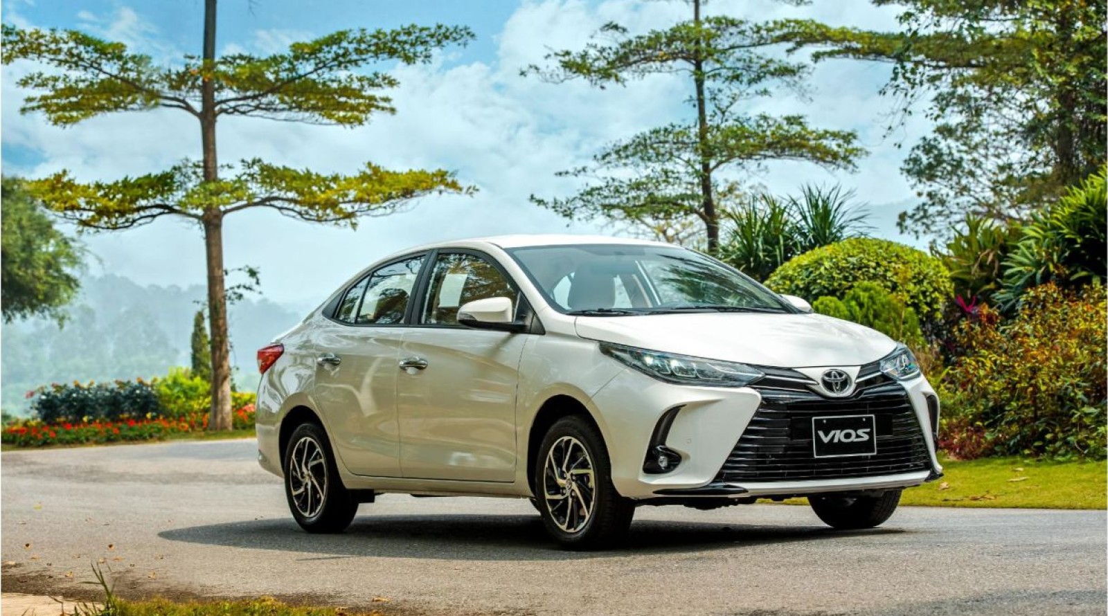 Toyota Vios 5 chỗ: Giá xe, thông số kỹ thuật và ưu đãi tháng 07/2023